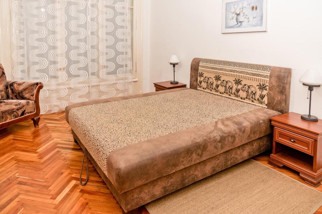 Danubius Grand Astoria Будапеща Екстериор снимка