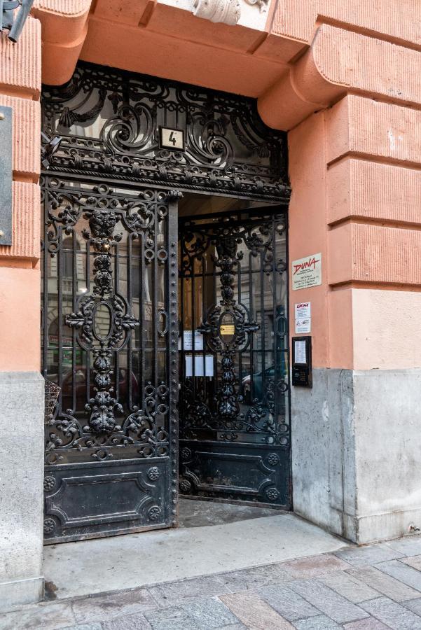 Danubius Grand Astoria Будапеща Екстериор снимка