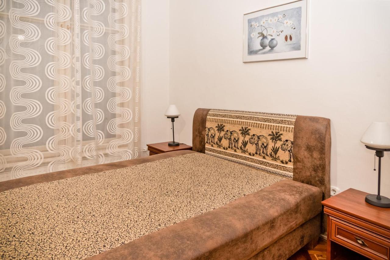 Danubius Grand Astoria Будапеща Екстериор снимка